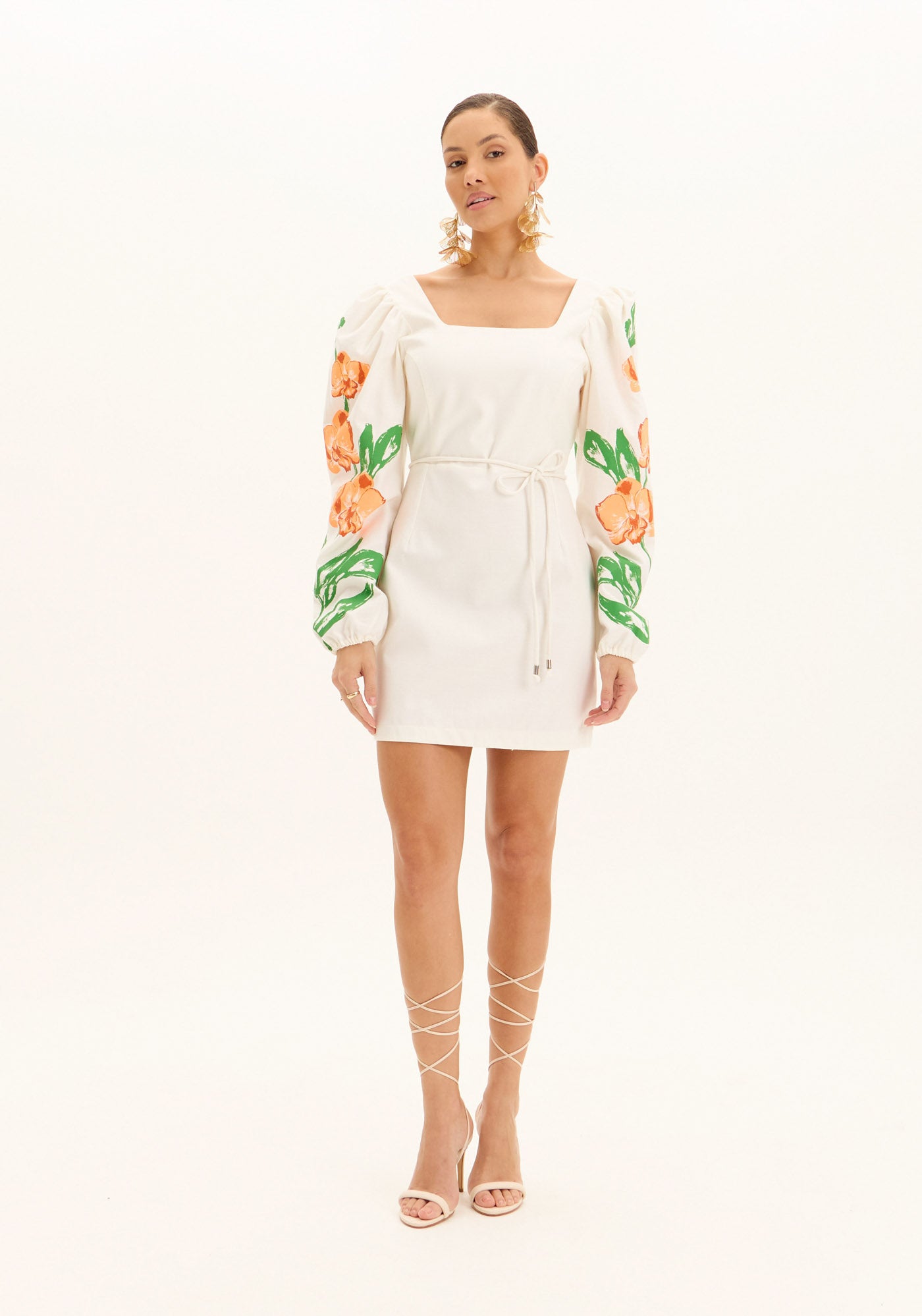 AMAR 3D FLOWER PUFFY SLEEVES