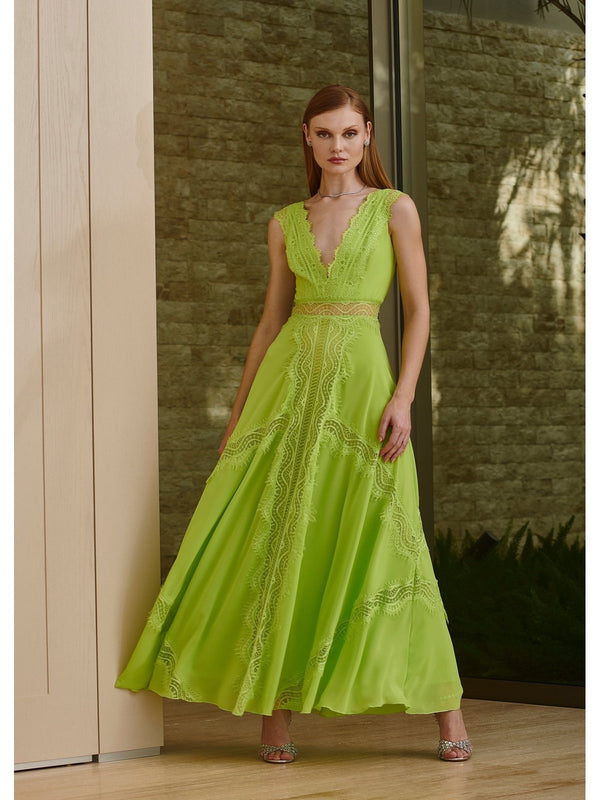 LN Entremedios Chiffon Gown