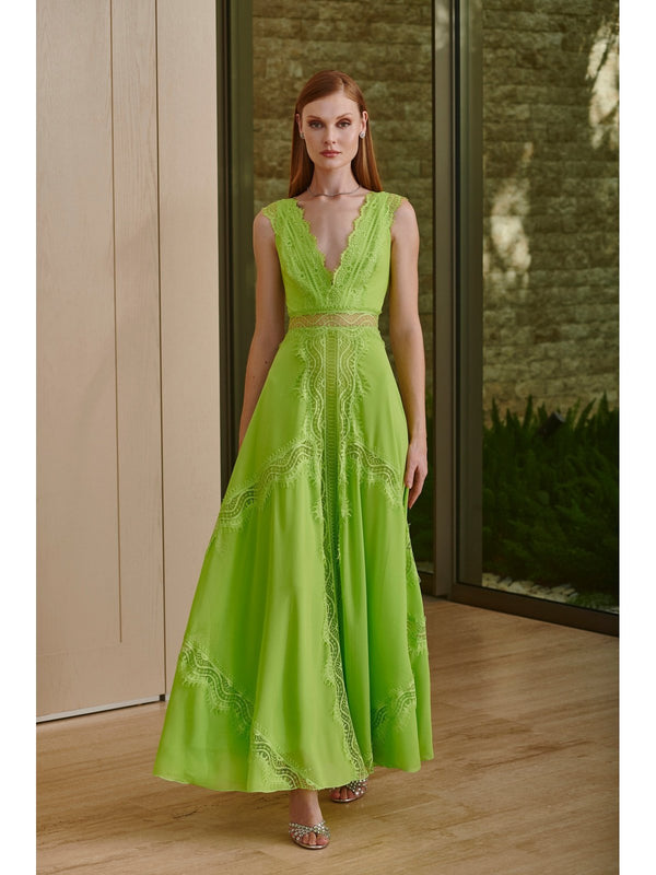 LN Entremedios Chiffon Gown