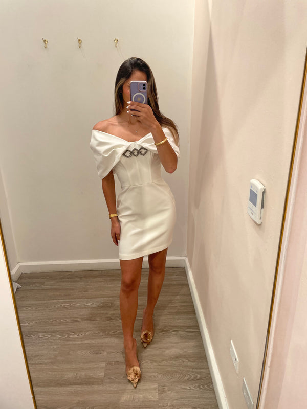 SC OFF SHOULDER WHITE DRESS